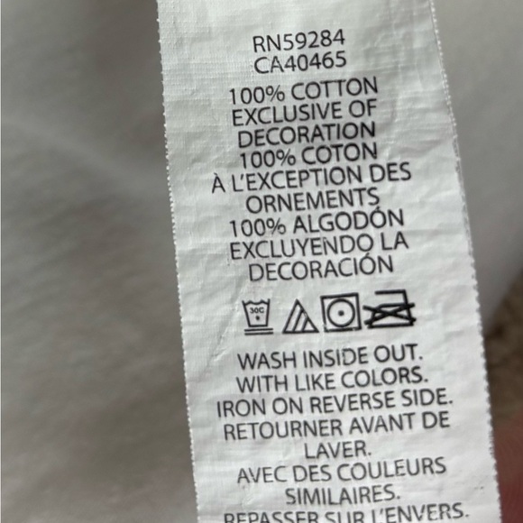 Place 2 white Graphic Tees - Picture 4 of 4